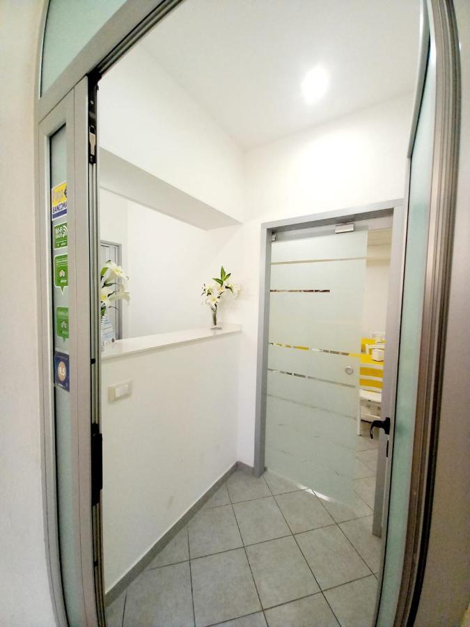 Al Giglio - Affittacamere Cariati Bagian luar foto