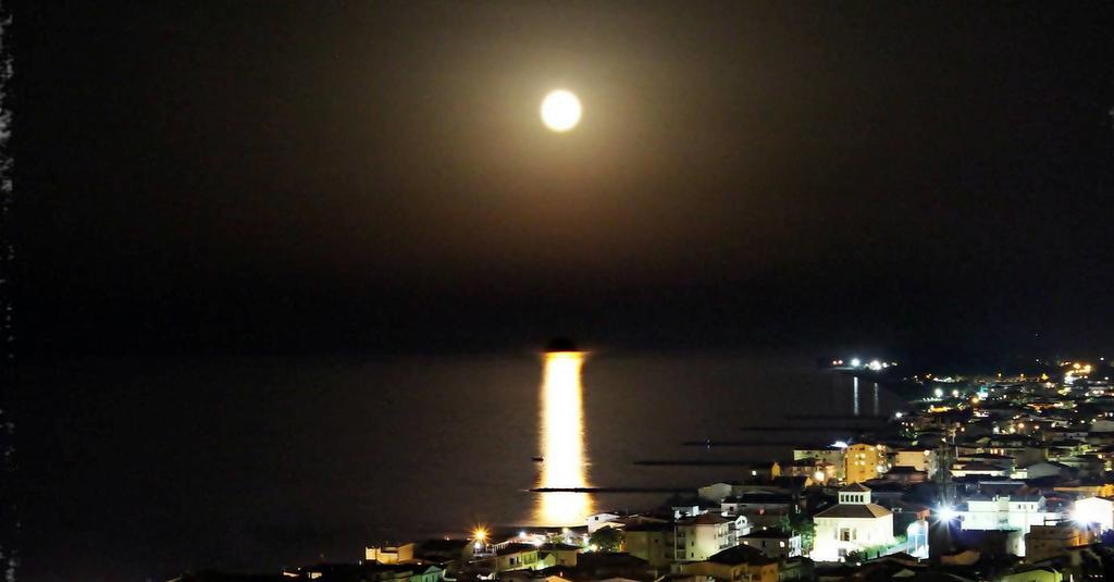 Al Giglio - Affittacamere Cariati Bagian luar foto